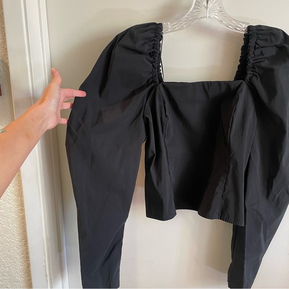 Levi’s puff sleeve smocked back blouse - Picture 4 of 10